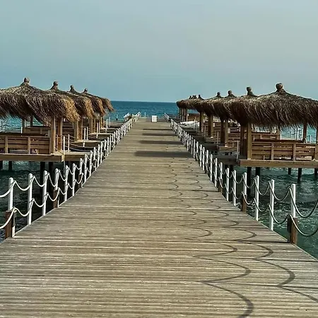 с видом на море аквапарк Gastria
